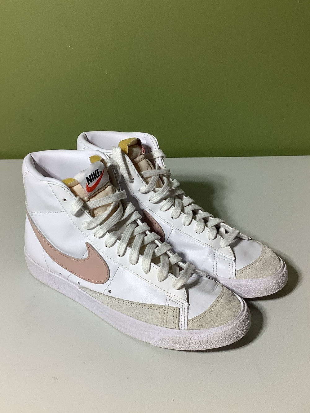 Nike Blazer mids white with pale pink swoosh, size 9.5